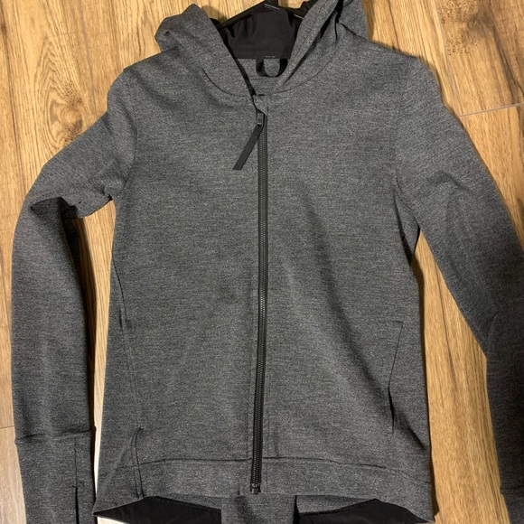 lululemon city trek hoodie - Picture 5 of 7